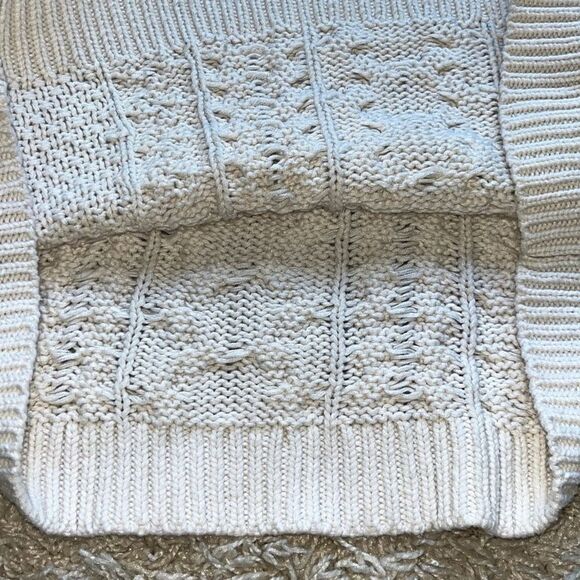 Aerie Womens Chunky Cable Knit Crew Neck Creamy White Pullover Sweater Size M - Picture 15 of 15